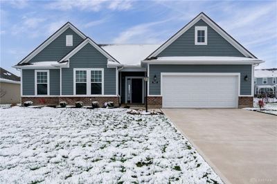 945 Reeder Circle, House other with 3 bedrooms, 2 bathrooms and null parking in Dayton OH | Image 1