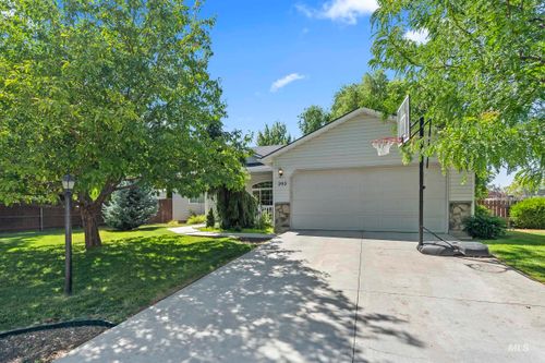 202 E Hillgreen Dr, Kuna, ID, 83634-3400 | Card Image