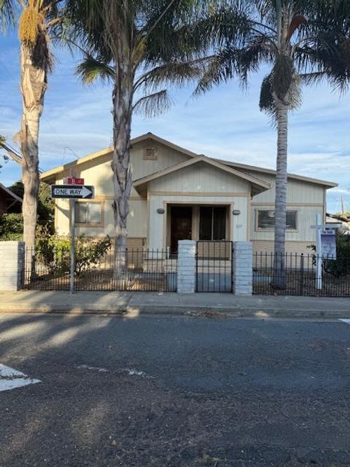 307 B St, Isleton, CA, 95641-7018 | Card Image