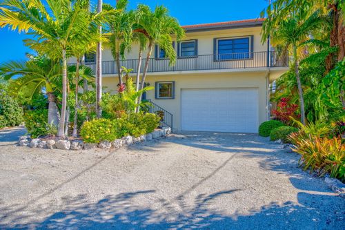 564 Sombrero Beach Rd, Marathon, FL, 33050-3901 | Card Image