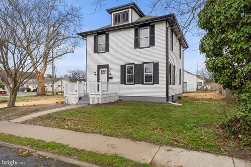 261 B St, CARNEYS POINT, NJ, 08069-2321 | Card Image
