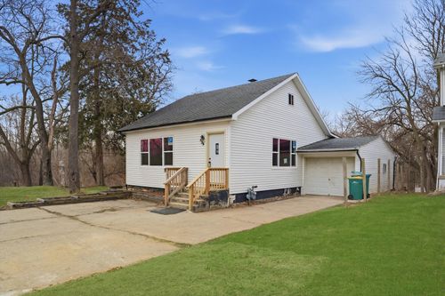 54 Hillcrest Ave, Fox Lake, IL, 60020-1867 | Card Image