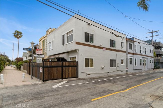 APT-2 - 12 25 Th Pl, Home with 0 bedrooms, 0 bathrooms and null parking in Venice CA | Image 15
