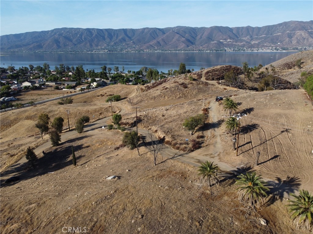 Land in Lake Elsinore 2