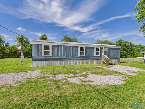 877 Rolan Gooch Rd, Toney, AL, 35773-7138 | Card Image