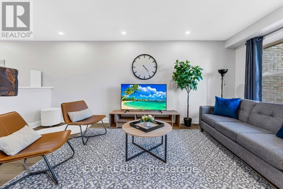 Residential in Burlington (Brant Hills) 5