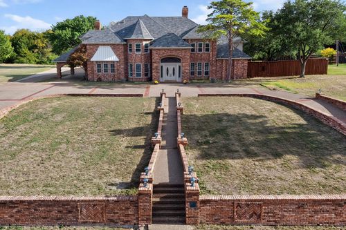 1132 Whispering Oaks Dr, Desoto, TX, 75115-7407 | Card Image