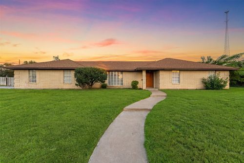 1825 Mahalia Dr, Waco, TX, 76705-2773 | Card Image