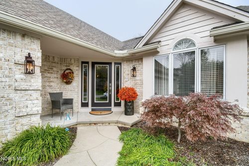 2842 Page Lindsay Ln, Toledo, OH, 43615-1774 | Card Image