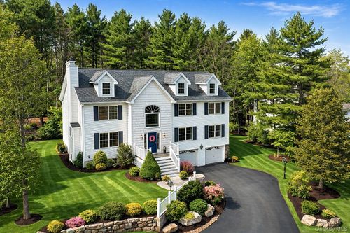 9 Mount Ridge Ct, Monroe, NY, 10950-1161 | Card Image