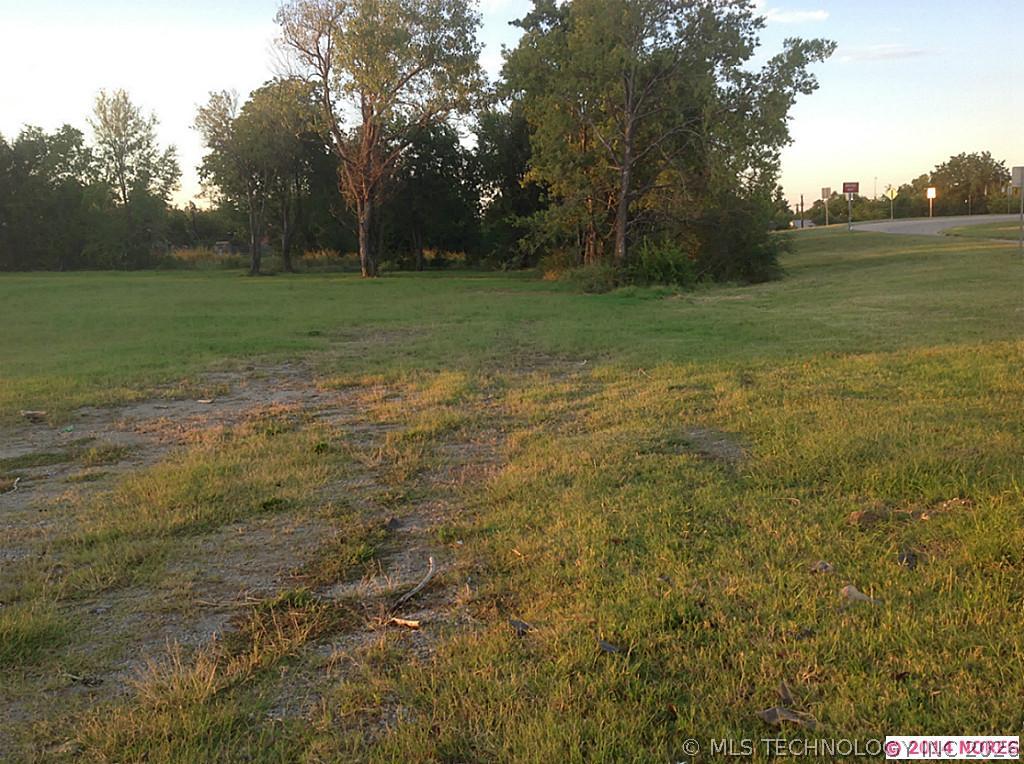 Land in Tulsa