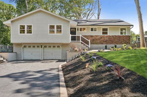 20 Camelia Pl, Smithtown, NY, 11788-1032 | Card Image