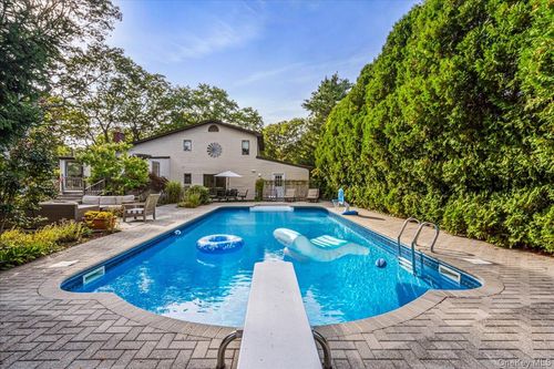 22 Howell Pl, Speonk, NY, 11972-2502 | Card Image