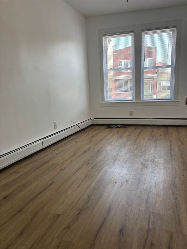 APT-1R - 333 Sip Ave, Condo with 2 bedrooms, 1 bathrooms and null parking in Jersey City NJ | Image 8