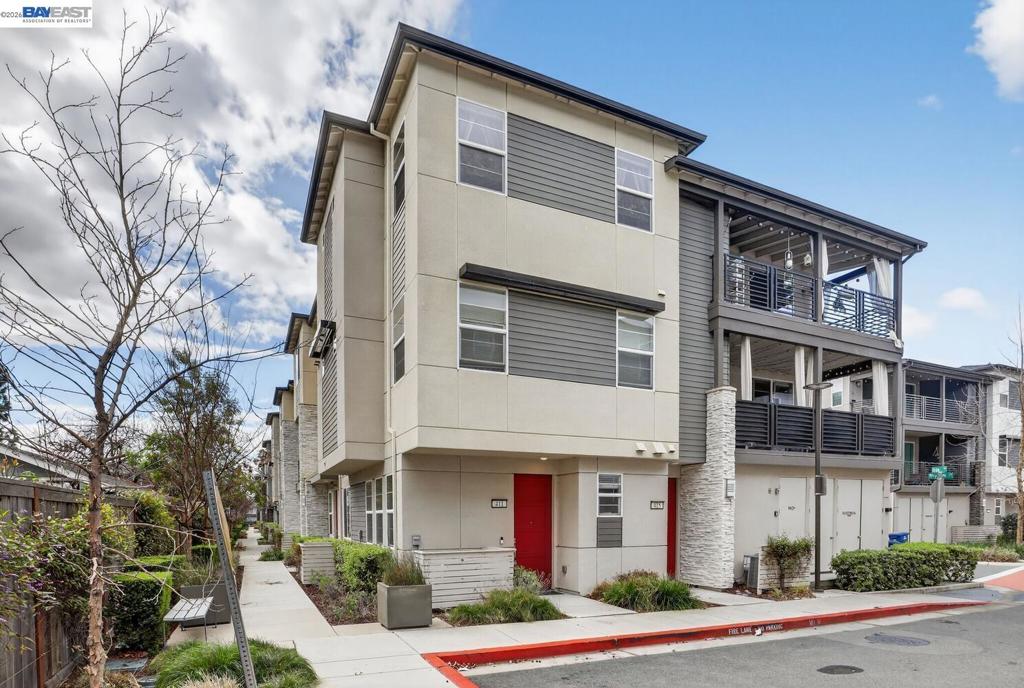 Residential in Hayward 4