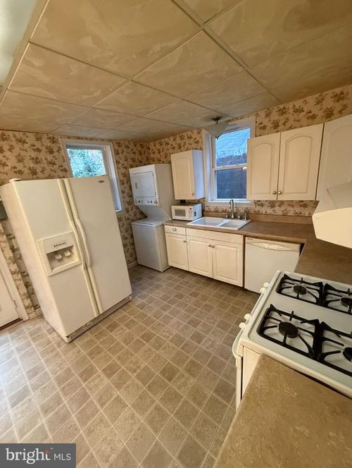 15 N Lee St, CUMBERLAND, MD, 21502-3783 | Card Image