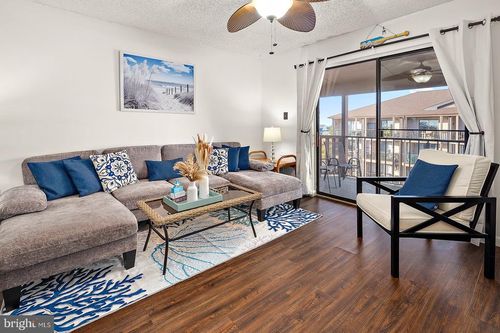 40702-203 33rd St, OCEAN CITY, MD, 21842-6617 | Card Image