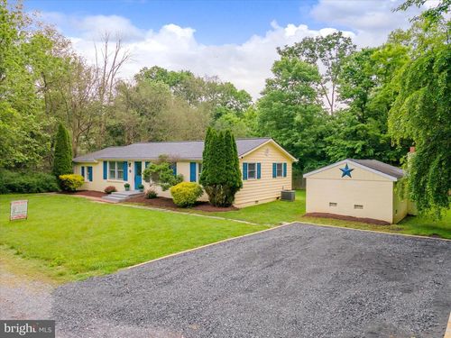 60 Killdeer Ave, SHEPHERDSTOWN, WV, 25443-4312 | Card Image