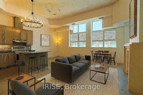 939-155 Dalhousie St, Toronto, ON, M5B2P7 | Card Image
