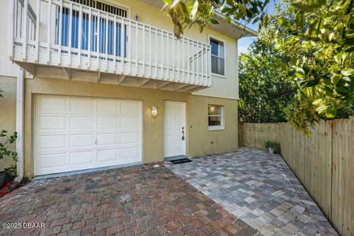 713 Laurel Bay Cir, NEW SMYRNA BEACH, FL, 32169-3876 | Card Image