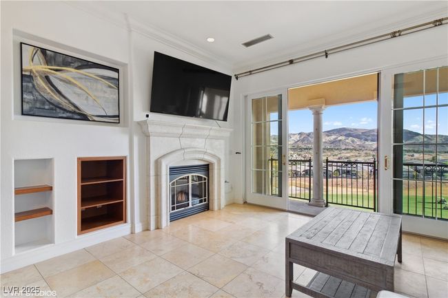 UNIT-201 - 21 Via Visione, Condo with 3 bedrooms, 3 bathrooms and null parking in Henderson NV | Image 8