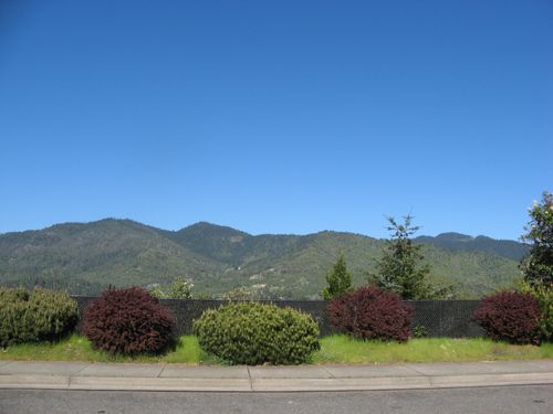 r342008-1085 Nw Starlite Pl, Grants Pass, OR, 97526-1165 | Card Image