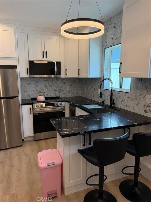 7044 Teesdale, North Hollywood, CA, 91605 | Card Image