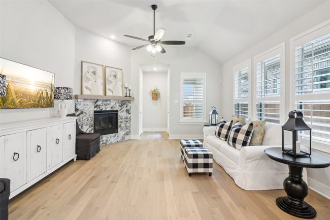 8128 Legacy Trl, House other with 3 bedrooms, 2 bathrooms and null parking in Mckinney TX | Image 4