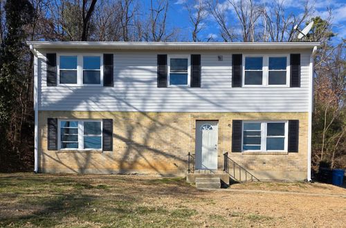 2-2802 Vinyard Ave Ne, Roanoke, VA, 24012-6656 | Card Image