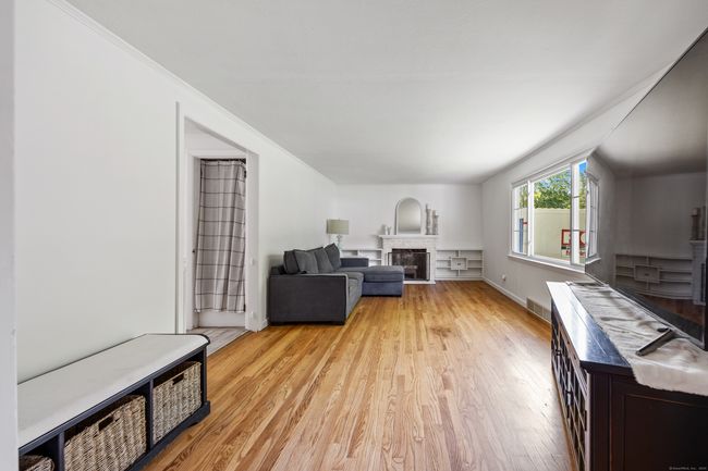 26 Clear Lake Rd, House other with 3 bedrooms, 1 bathrooms and null parking in North Branford CT | Image 4