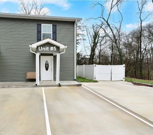 apt-5-517 Weaver St, Tullahoma, TN, 37388-4311 | Card Image