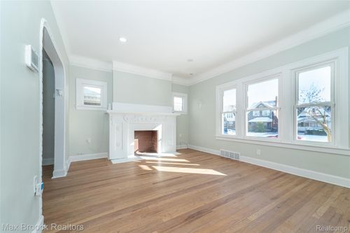 3266 Collingwood St, Detroit, MI, 48206-1417 | Card Image