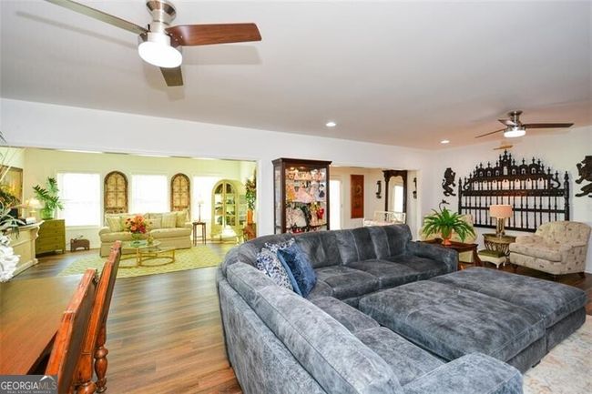 405 Laurel Spring Ct, House other with 4 bedrooms, 3 bathrooms and null parking in Canton GA | Image 51