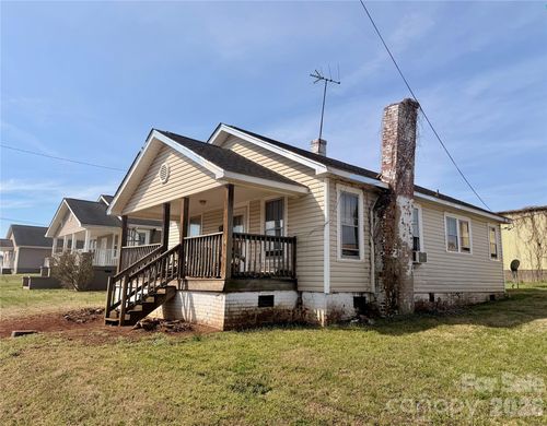 216 N Brady Ave, Newton, NC, 28658-3241 | Card Image