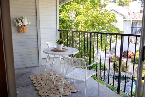1408-2400 Eilers Ln, Lodi, CA, 95242-9660 | Card Image