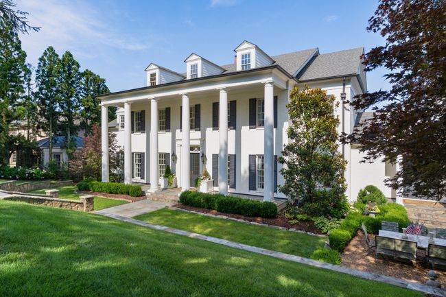 802 W Brow Rd, Home with 7 bedrooms, 8 bathrooms and 4 parking in Lookout Mountain TN | Image 10