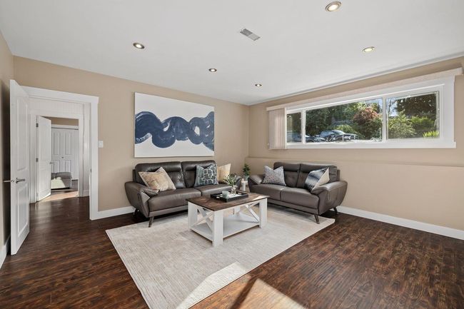 912 Seacrest Crt, House other with 6 bedrooms, 3 bathrooms and 3 parking in Port Moody BC | Image 22