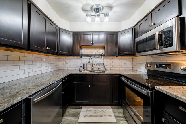 APT-3A - 4309 Park Lane Dr, Condo with 3 bedrooms, 2 bathrooms and 2 parking in Alsip IL | Image 9