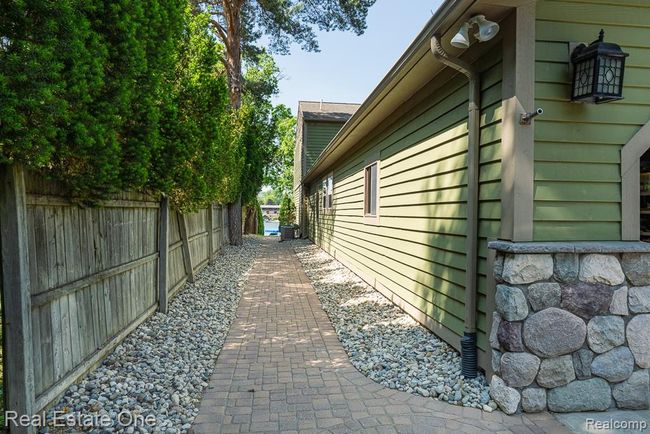 2200 Fernloch_MLS-050.jpg | Image 31