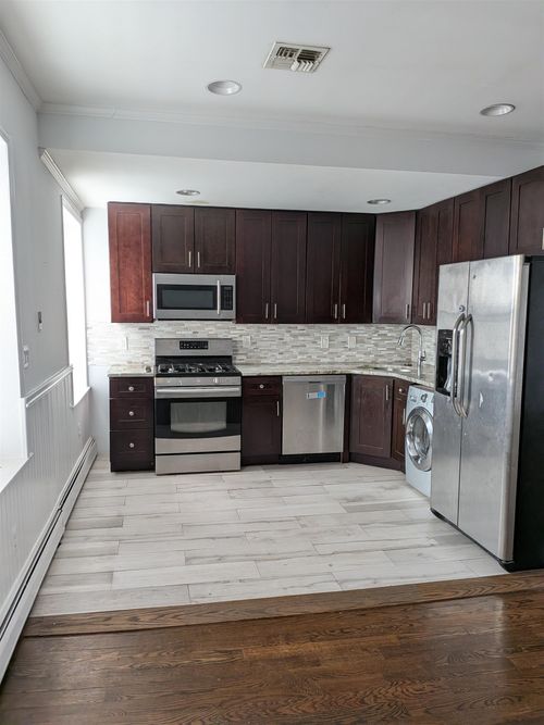 apt-4-69 Sussex St, Jersey City, NJ, 07302-6504 | Card Image