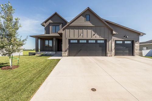 300 E Alberta Trl Trail, Tea, SD, 57064 | Card Image