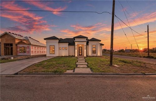 100 Los Altos St, Roma, TX, 78584-6350 | Card Image