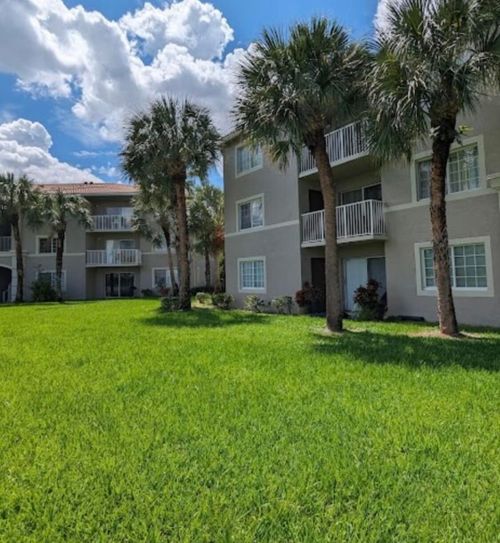 unit-105-5550 Wiles Rd, Coconut Creek, FL, 33073 | Card Image