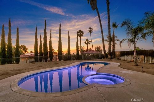 15745 Saddleback Rd, Riverside, CA, 92506-5836 | Card Image