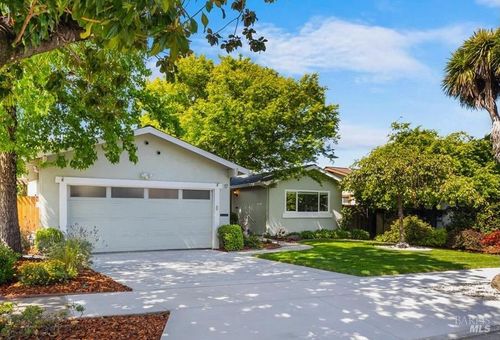 17 Greengate Court, Santa Rosa, CA, 95409 | Card Image