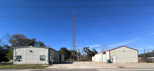 2920 Angelina St, Beaumont, TX, 77702-2102 | Card Image