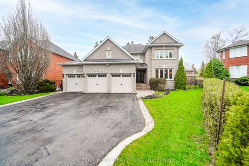 31 Garriock Court, Vaughan, ON, L4L8S7 | Card Image
