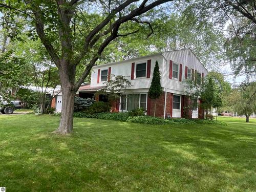 1339 Tomah Dr, Mt Pleasant, MI, 48858-4144 | Card Image