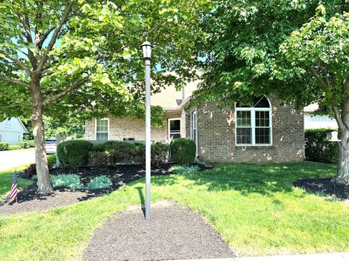 2328 Willowside Ln, Grove City, OH, 43123-8848 | Card Image