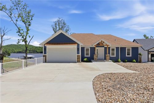 77 Lakeway Lane, Climax Springs, MO, 65324 | Card Image